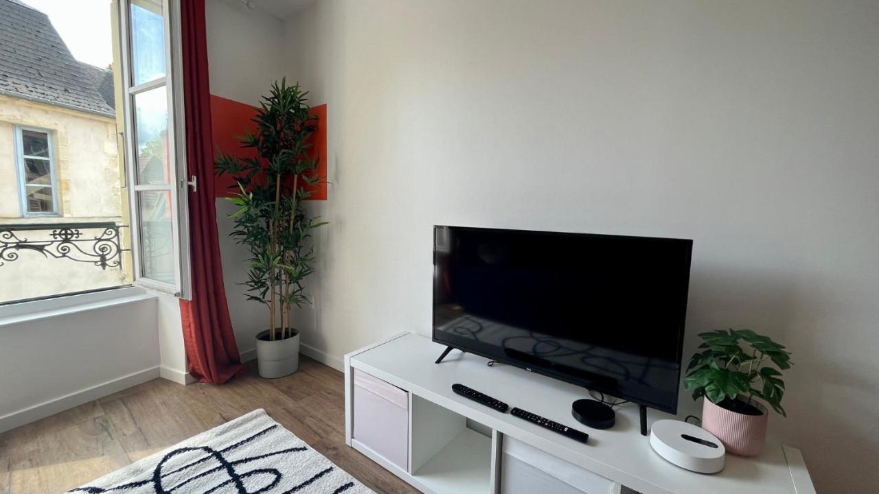 L'Artiste En Duplex Apartment Nevers Luaran gambar