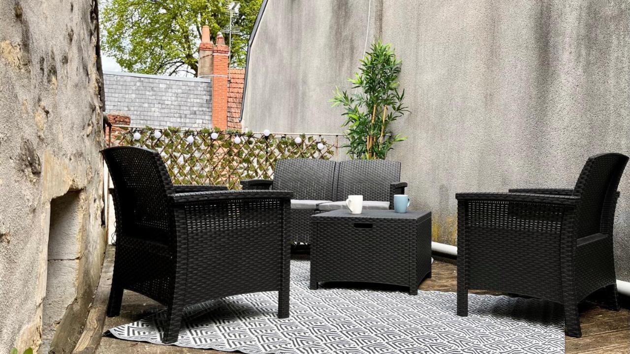 L'Artiste En Duplex Apartment Nevers Luaran gambar